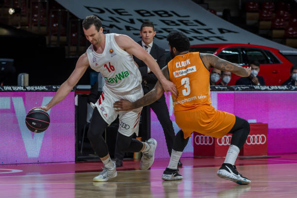 一季总决赛 一季总决赛