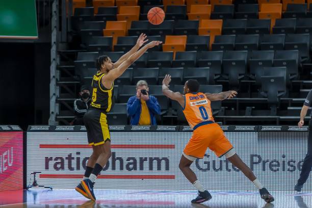 星比达尔的 星比达尔的