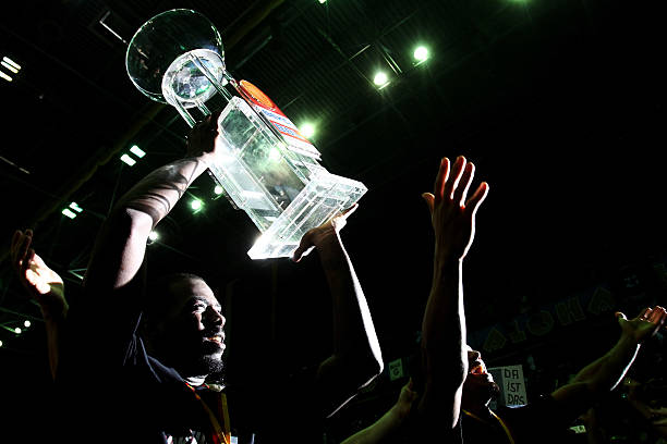 进一步被压 进一步被压