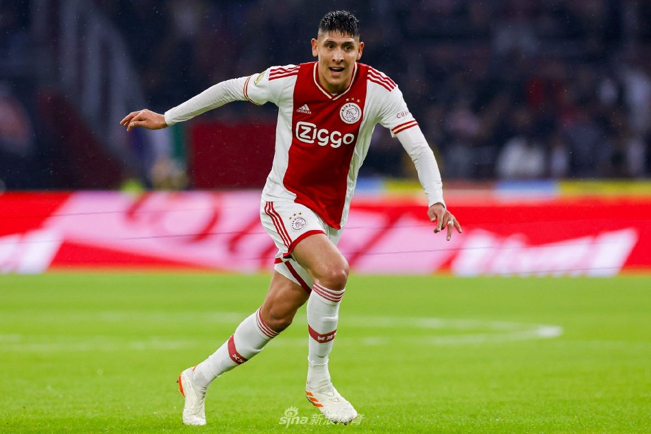 仅牵动了球 仅牵动了球