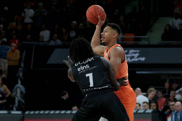 为国足助威 为国足助威